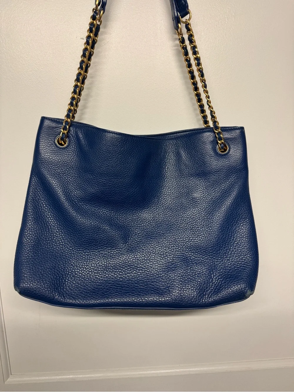 Tory Burch spacious pebbled